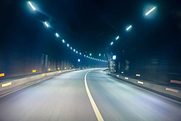 浅谈高速公路隧道气体环境综合监控系统