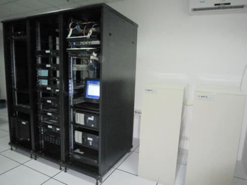 软硬件组合的研究院信息机房集中运维系统